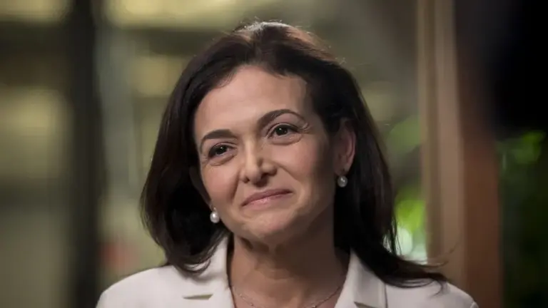 A ex-diretora de operações da Meta, Sheryl Sandberg, está deixando o conselho de administração da empresa.